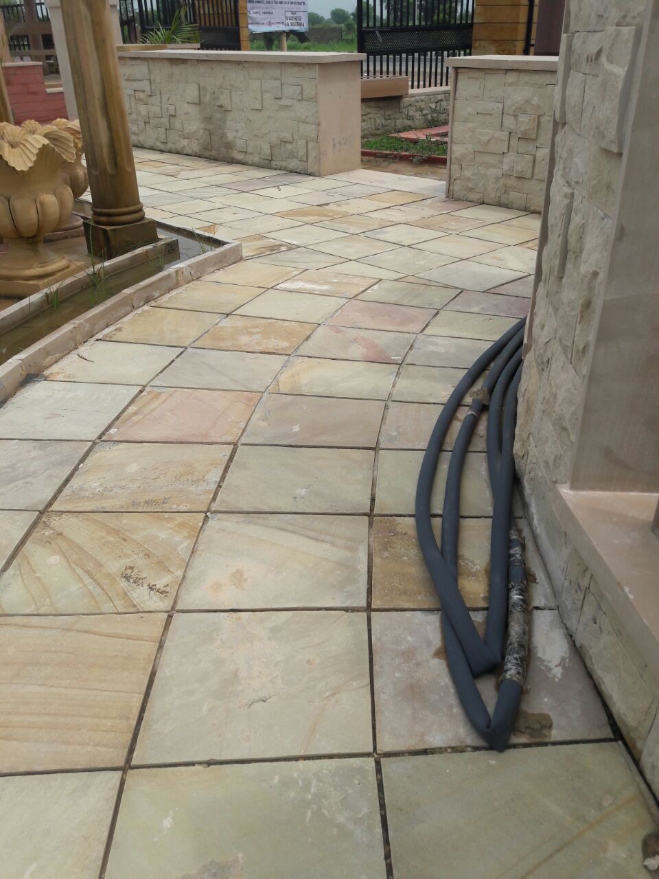 Camel Yellow sandstone paving golden warm finish